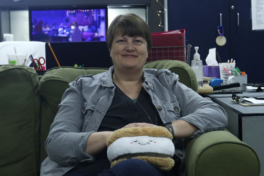 Ready to teach at Mill Valley as the, broadcast journalism teacher Laurie Folsom holds a smores stuffed animal Thursday, Sept. 1. Folsoms previous school gifted her the stuffed smore upon her return, I was on medical leave two years ago for most of the school year because I survived stage three colon cancer, said Folsom.