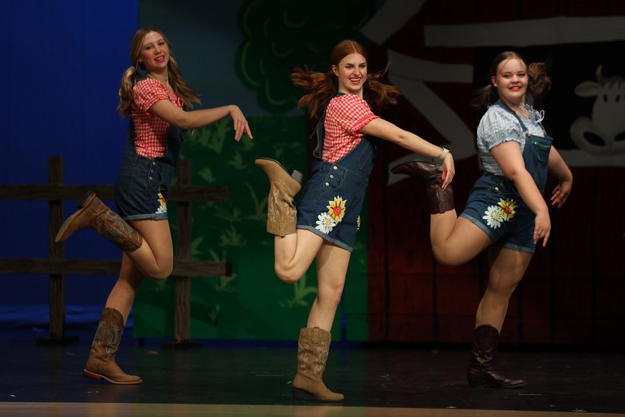 During the song “A Bushel and a Peck, senior Sophie Jaworski, junior Ashley Makalous and freshman Izzy Simms dance together.