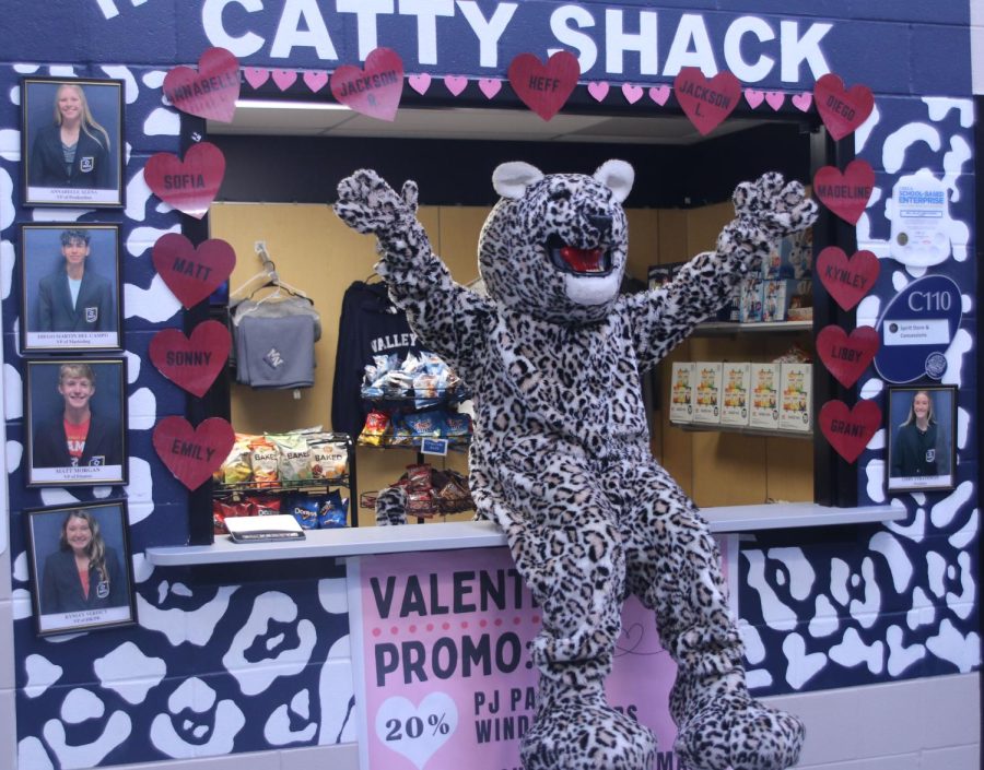 To celebrate the store’s first day open after winter break, JJ the Jaguar sits outside the Catty Shack Friday Jan. 20. 