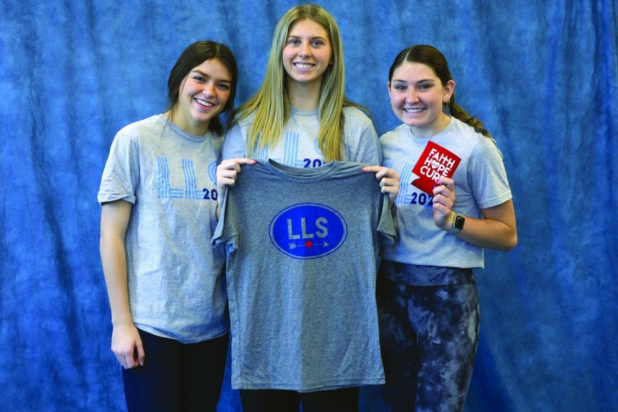 Juniors participate in special community service opportunity for cancer research