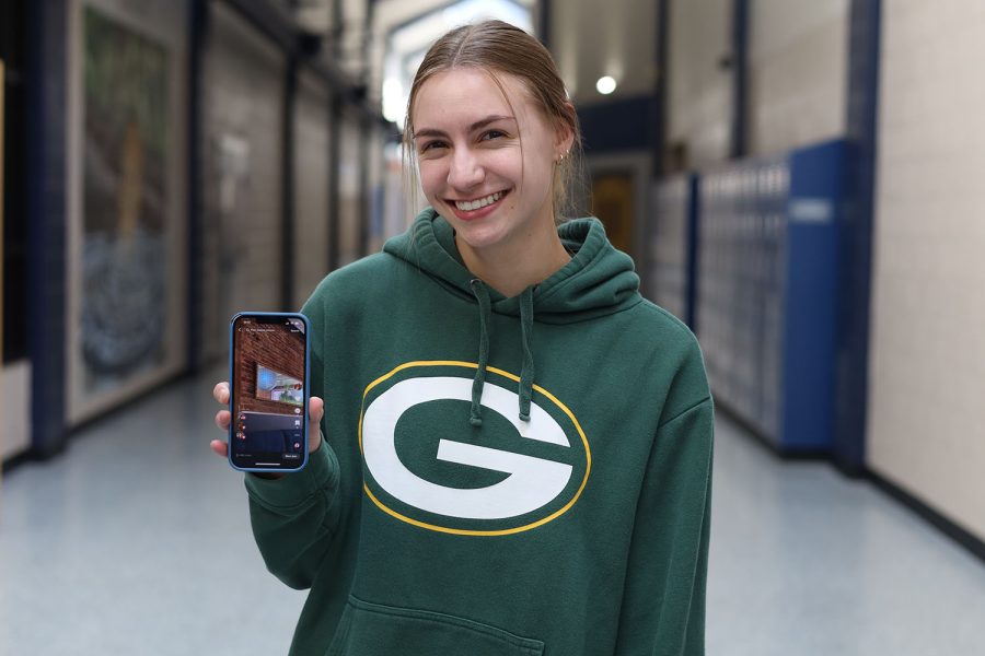 Students use social media to share about mental health