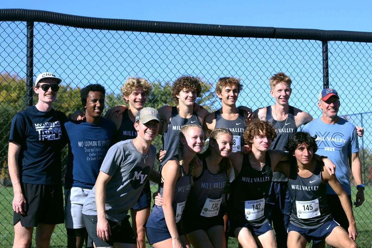 The state qualifiers stand with the coaches for a picture after the award ceremony.