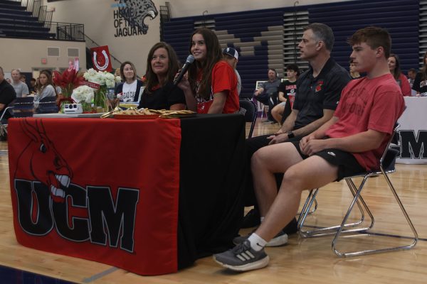 Introducing her family, senior Lauren Welch signed to University of Central Missouri for Track and field on Thursday, April 24.
