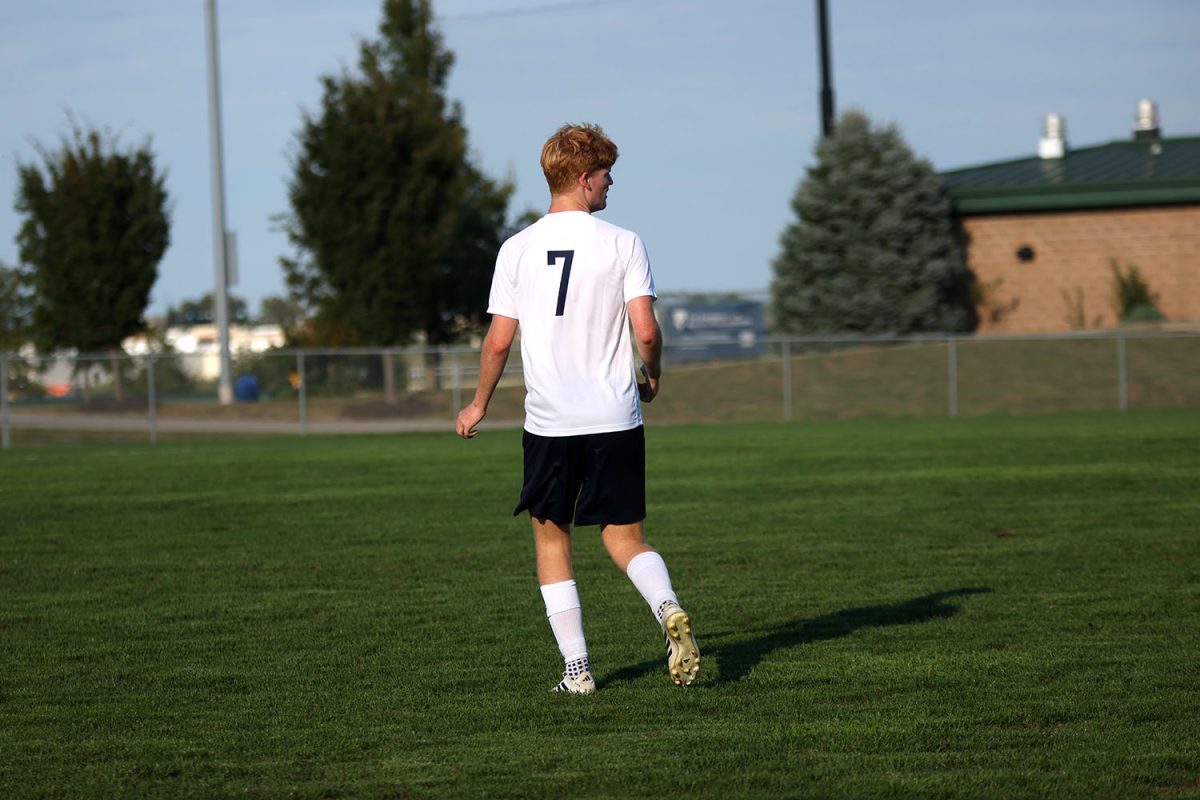 Watching the play happen, senior Caleb Hayes looks back. Tuesday Sept. 2.