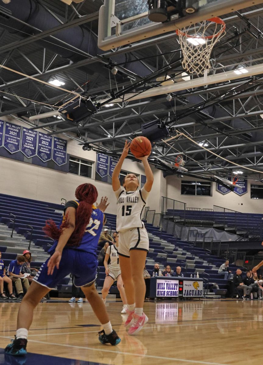 Sophomore Lauren Woods shoots the ball.