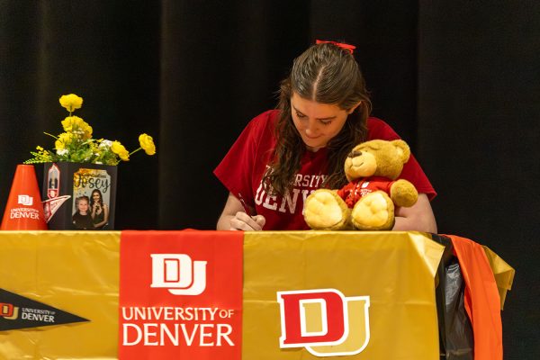 Senior Jossey Crossley signs to the University of Denver.